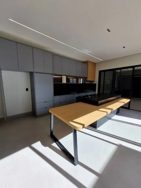 Casa com 3 quartos à venda, 160m2 em Franca - SP - imagem 8 Foto 8 de Casa com 3 quartos à venda, 160m2 em Franca - SP