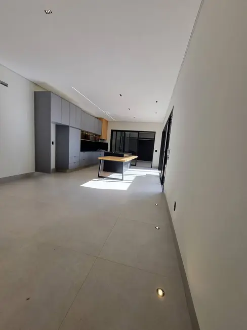 Casa com 3 quartos à venda, 160m2 em Franca - SP - imagem 9 Foto 9 de Casa com 3 quartos à venda, 160m2 em Franca - SP