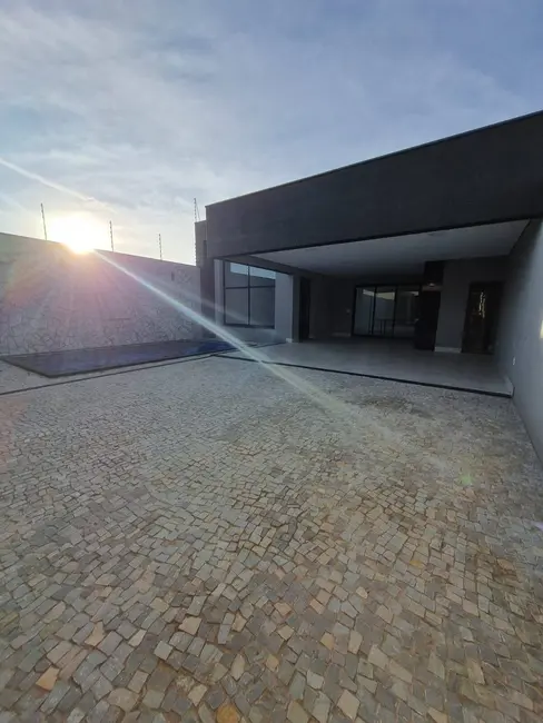 Foto 2 de Casa com 3 quartos à venda em Franca - SP