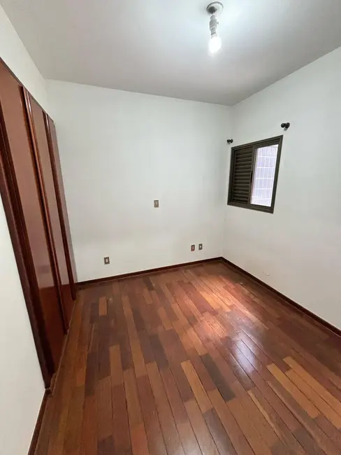 Apartamento com 3 quartos à venda, 128m2 em Centro, Franca - SP - imagem 8 Foto 8 de Apartamento com 3 quartos à venda, 128m2 em Centro, Franca - SP