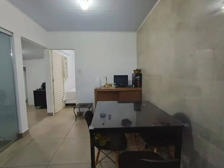 Foto 2 de Casa com 2 quartos à venda, 131m2 em Franca - SP