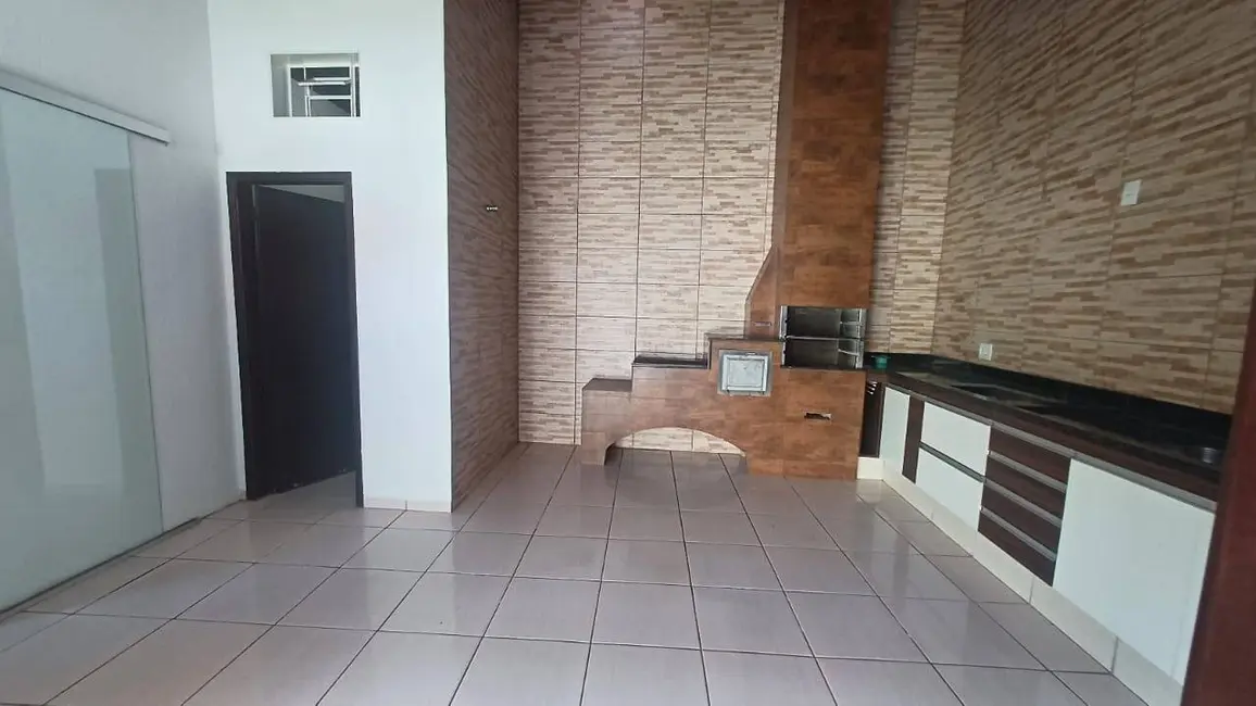 Foto 2 de Casa com 3 quartos à venda, 166m2 em Franca - SP