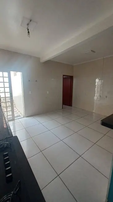 Foto 1 de Casa com 2 quartos à venda, 150m2 em Franca - SP