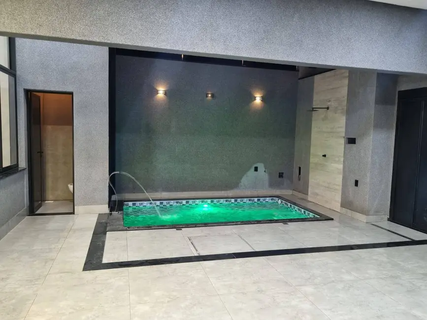 Foto 1 de Casa com 3 quartos à venda, 140m2 em Franca - SP