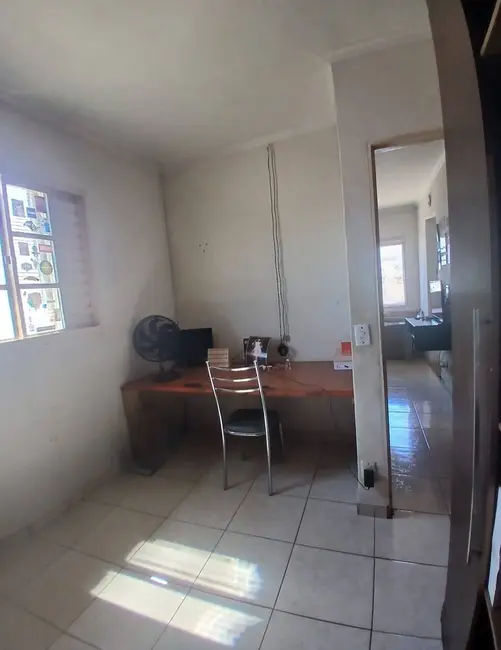 Foto 4 de Casa com 2 quartos à venda, 200m2 em Franca - SP