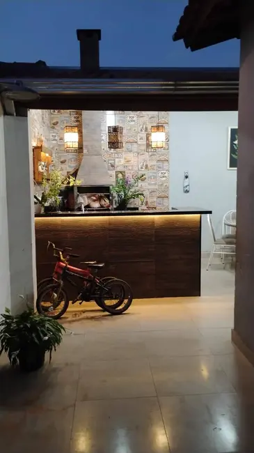 Foto 4 de Casa com 3 quartos à venda, 200m2 em Franca - SP