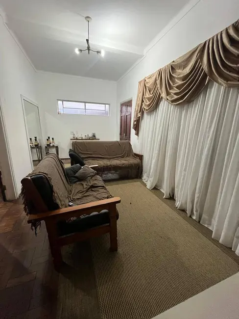 Casa com 3 quartos à venda, 97m2 em Centro, Franca - SP - imagem 1 Foto 1 de Casa com 3 quartos à venda, 97m2 em Centro, Franca - SP