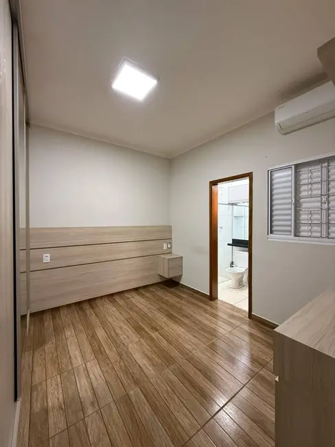 Foto 3 de Apartamento com 2 quartos à venda, 72m2 em Franca - SP