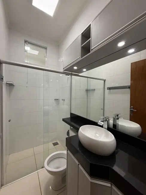 Foto 2 de Apartamento com 2 quartos à venda, 72m2 em Franca - SP