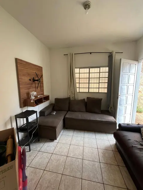 Foto 1 de Casa com 2 quartos à venda, 250m2 em Franca - SP