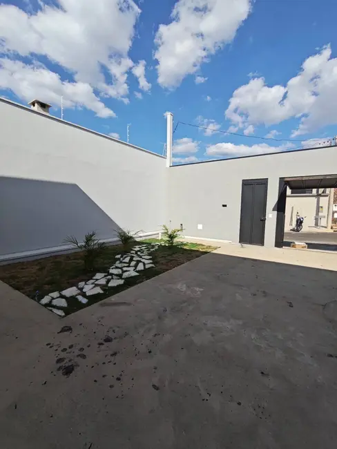 Foto 2 de Casa com 2 quartos à venda, 70m2 em Franca - SP