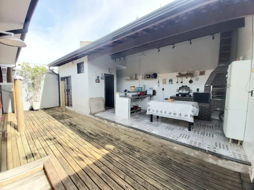 Foto 2 de Casa com 3 quartos à venda em Vila Totoli, Franca - SP