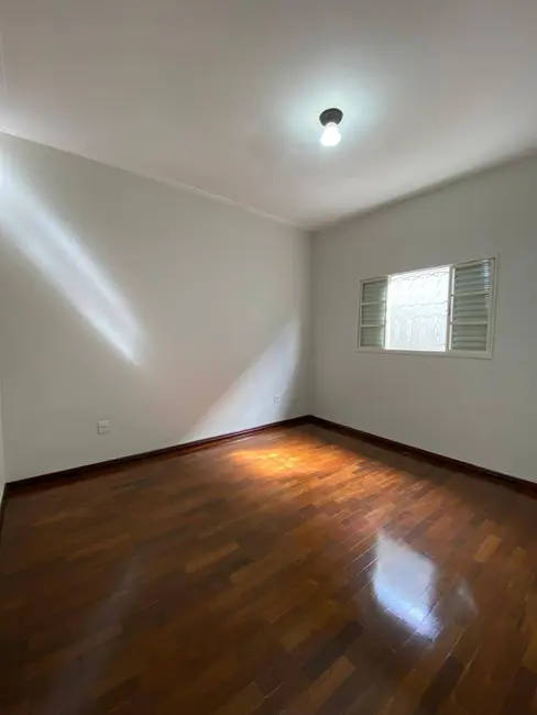 Foto 3 de Casa com 3 quartos à venda, 275m2 em Vila Totoli, Franca - SP