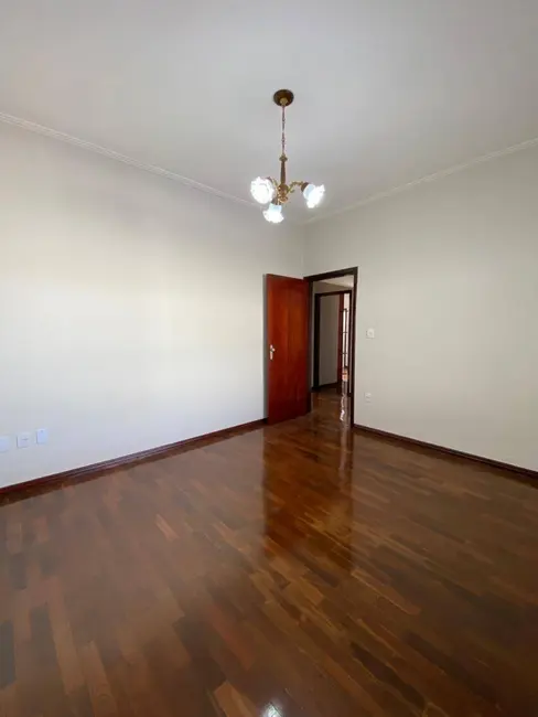 Foto 9 de Casa com 3 quartos à venda, 275m2 em Vila Totoli, Franca - SP