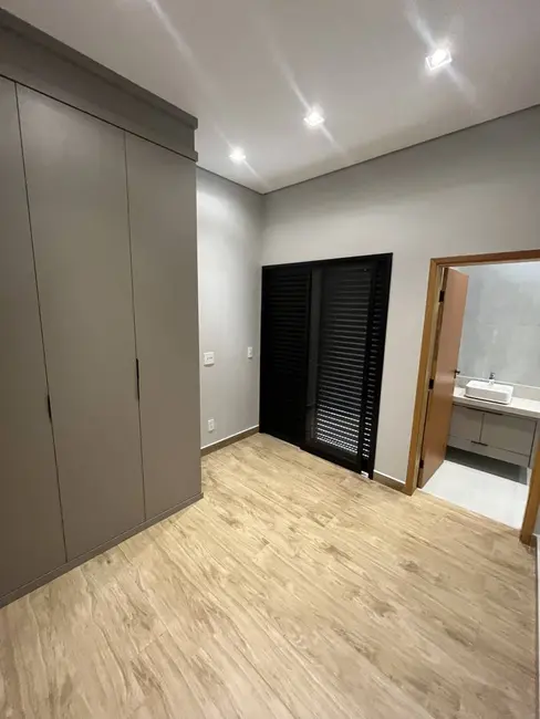 Foto 11 de Casa à venda, 180m2 em Franca - SP