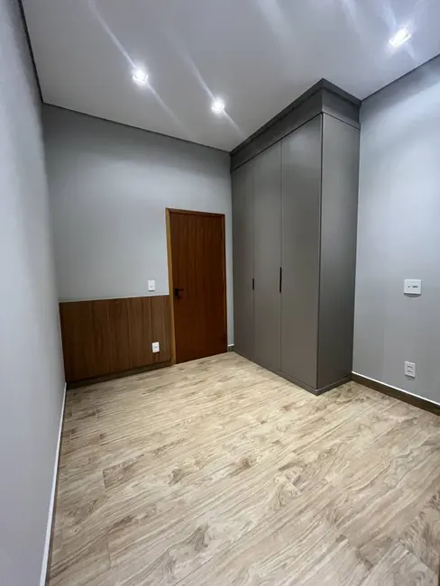 Foto 14 de Casa à venda, 180m2 em Franca - SP