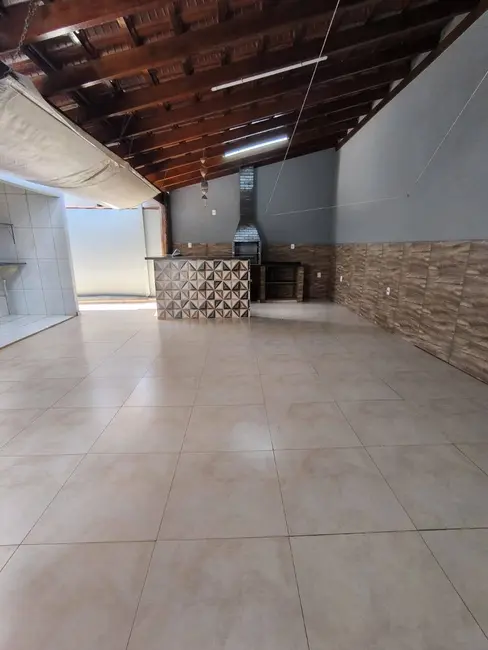 Foto 1 de Casa com 2 quartos à venda, 200m2 em Jardim Luiza, Franca - SP