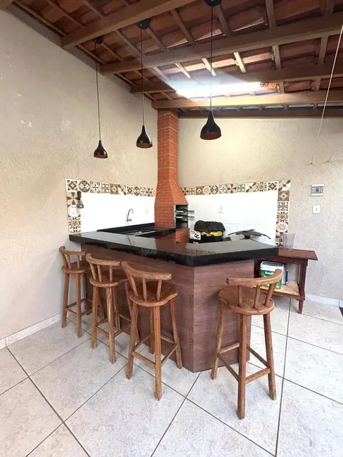 Foto 1 de Casa com 2 quartos à venda, 120m2 em Franca - SP