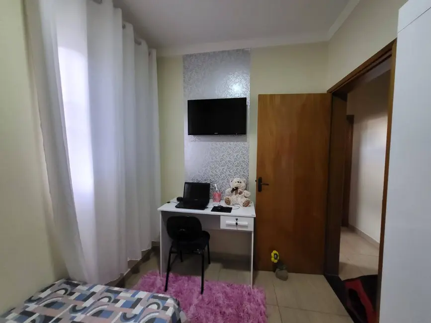 Foto 4 de Apartamento com 2 quartos à venda em Jardim Luiza, Franca - SP