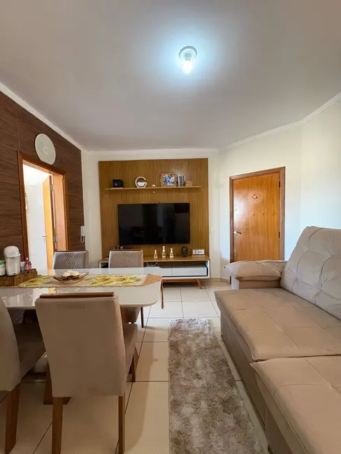 Foto 1 de Apartamento com 2 quartos à venda em Franca - SP