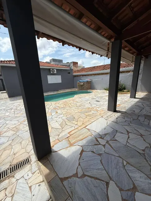 Casa à venda, 500m2 em Franca - SP - imagem 8 Foto 8 de Casa à venda, 500m2 em Franca - SP
