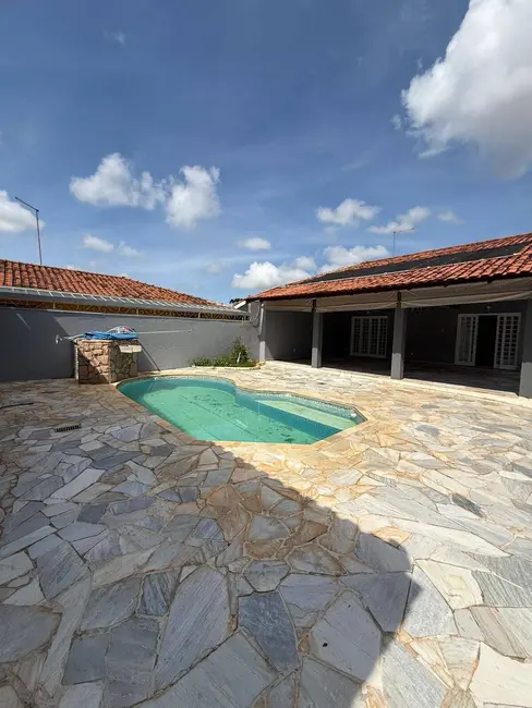 Casa à venda, 500m2 em Franca - SP - imagem 3 Foto 3 de Casa à venda, 500m2 em Franca - SP