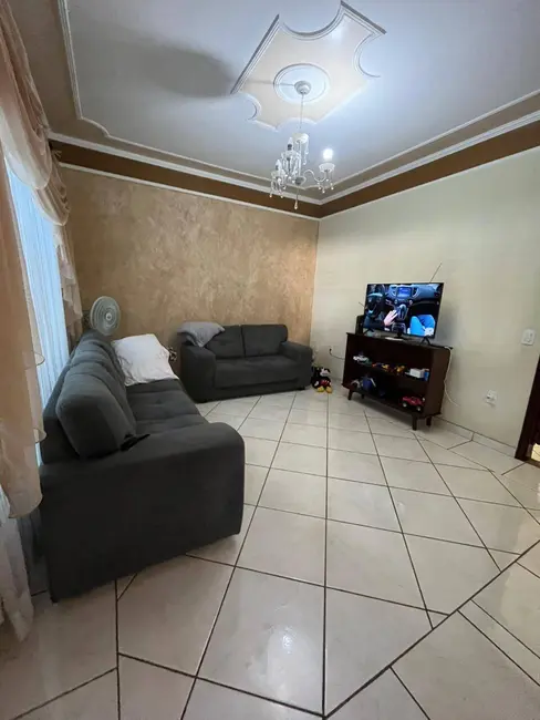 Casa com 3 quartos à venda, 160m2 em Residencial São Vicente, Franca - SP - imagem 2 Foto 2 de Casa com 3 quartos à venda, 160m2 em Residencial São Vicente, Franca - SP