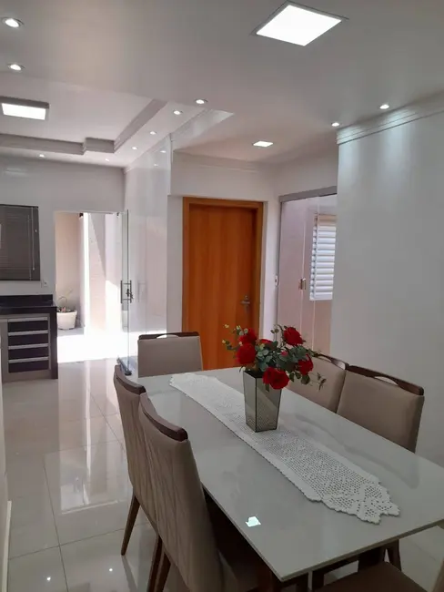 Casa com 3 quartos à venda, 145m2 em Franca - SP - imagem 2 Foto 2 de Casa com 3 quartos à venda, 145m2 em Franca - SP