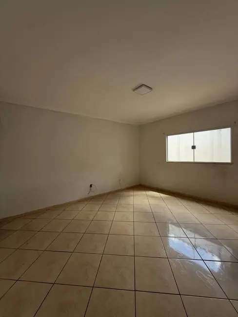Foto 1 de Casa com 3 quartos à venda, 200m2 em Franca - SP