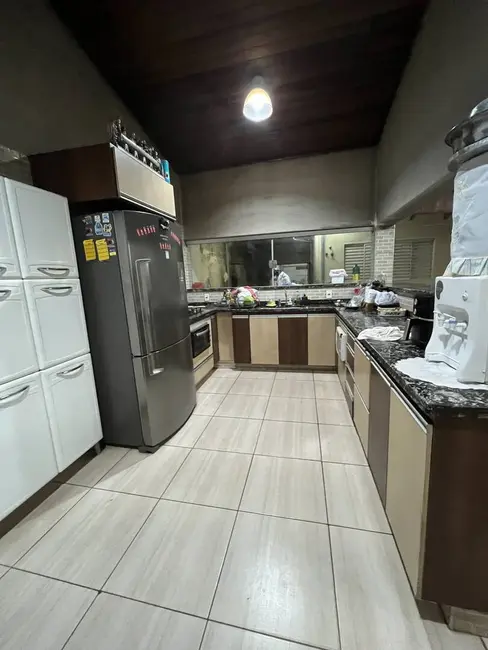 Foto 2 de Casa com 3 quartos à venda, 125m2 em Franca - SP