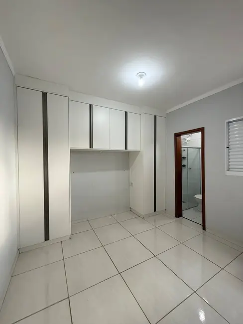 Foto 2 de Apartamento com 2 quartos à venda, 68m2 em Franca - SP