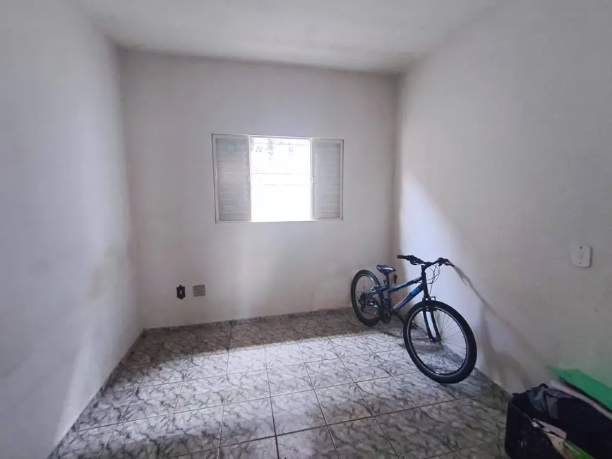 Casa com 3 quartos à venda, 200m2 em Franca - SP - imagem 5 Foto 5 de Casa com 3 quartos à venda, 200m2 em Franca - SP