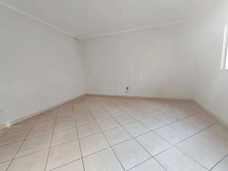 Casa com 3 quartos à venda, 200m2 em Franca - SP - imagem 6 Foto 6 de Casa com 3 quartos à venda, 200m2 em Franca - SP