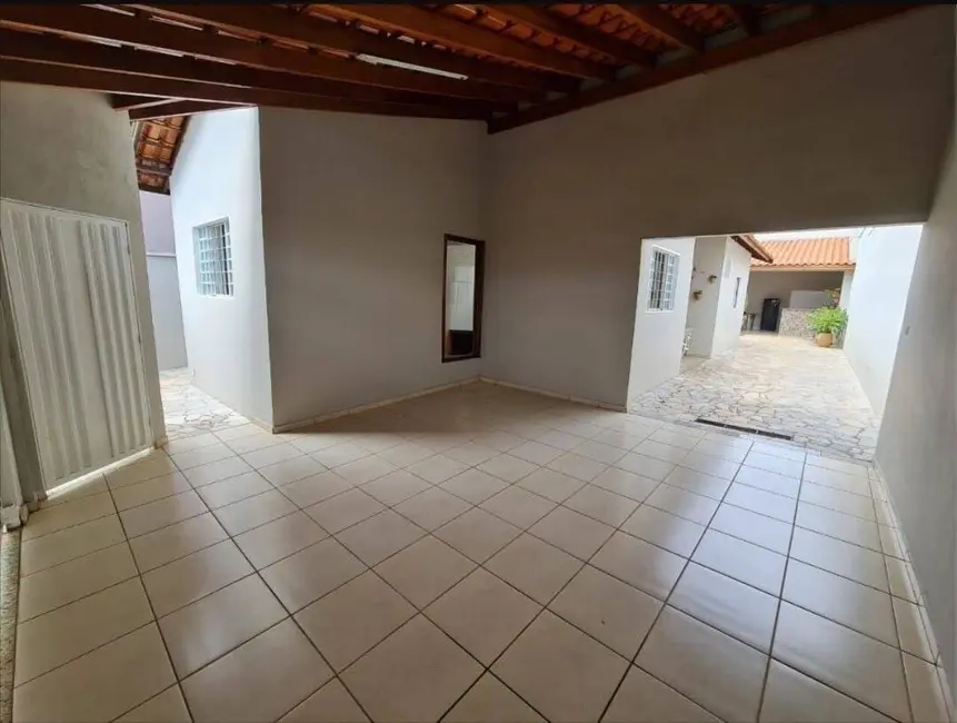 Foto 1 de Casa com 2 quartos à venda, 250m2 em Franca - SP