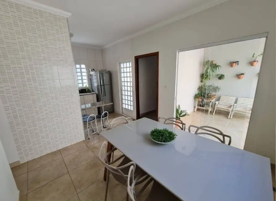Foto 7 de Casa com 2 quartos à venda, 250m2 em Franca - SP