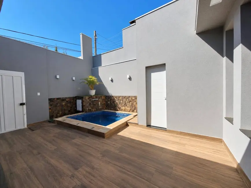 Foto 1 de Casa com 3 quartos à venda, 200m2 em Franca - SP