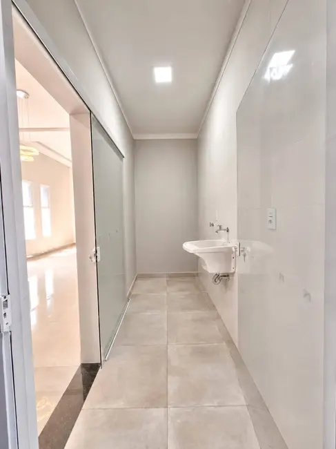 Foto 4 de Casa com 3 quartos à venda, 200m2 em Franca - SP