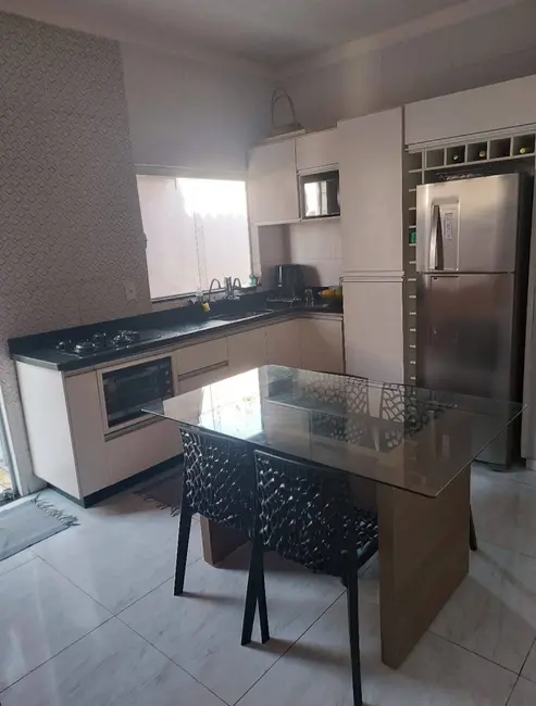 Casa com 3 quartos à venda, 160m2 em Franca - SP - imagem 1 Foto 1 de Casa com 3 quartos à venda, 160m2 em Franca - SP