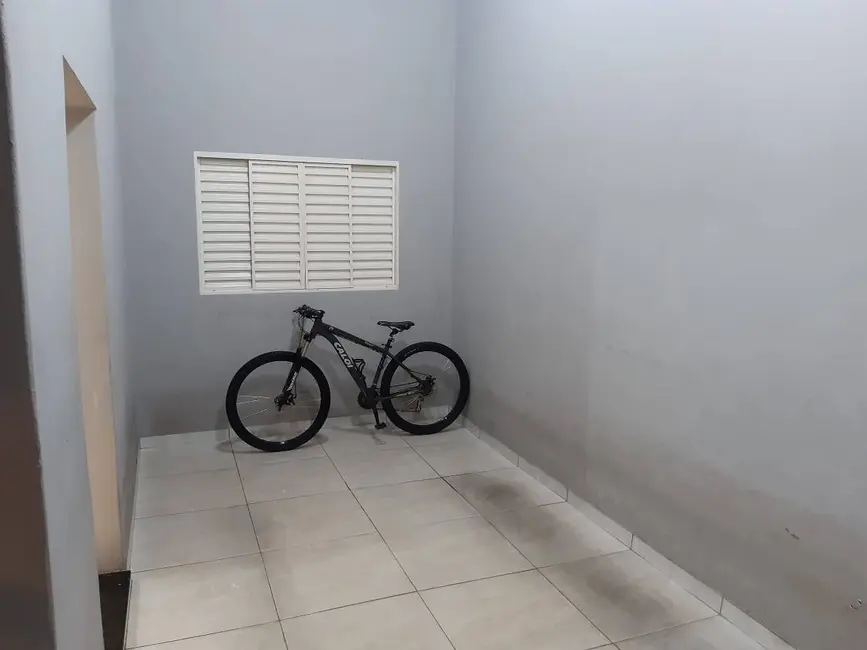 Casa com 3 quartos à venda, 160m2 em Franca - SP - imagem 3 Foto 3 de Casa com 3 quartos à venda, 160m2 em Franca - SP