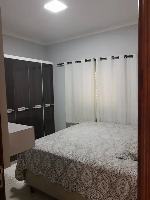 Casa com 3 quartos à venda, 160m2 em Franca - SP - imagem 8 Foto 8 de Casa com 3 quartos à venda, 160m2 em Franca - SP