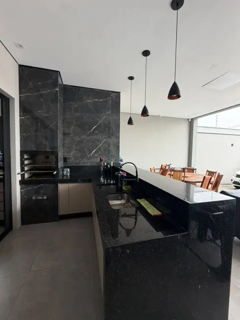Casa com 3 quartos à venda, 250m2 em Franca - SP - imagem 6 Foto 6 de Casa com 3 quartos à venda, 250m2 em Franca - SP