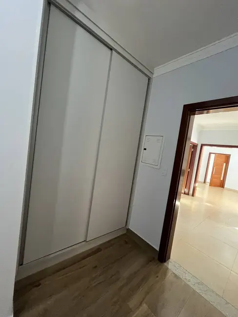 Foto 8 de Casa com 3 quartos à venda, 200m2 em Jardim Piratininga, Franca - SP