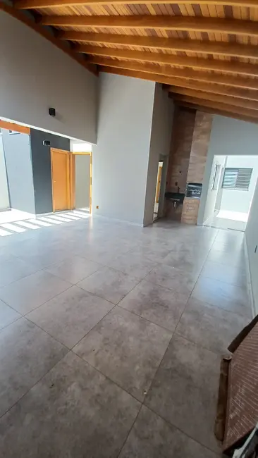 Casa com 3 quartos à venda, 160m2 em Franca - SP - imagem 1 Foto 1 de Casa com 3 quartos à venda, 160m2 em Franca - SP