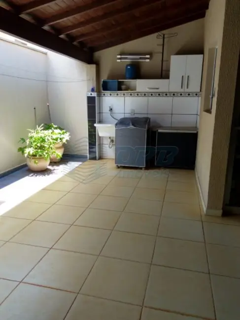 Foto 2 de Sobrado à venda, 128m2 em Ribeirao Preto - SP