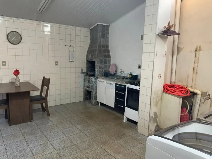 Foto 2 de Casa para alugar em Adelino Simioni, Ribeirao Preto - SP