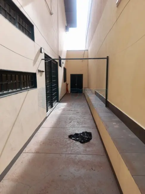 Sobrado para alugar, 300m2 em Jardim Sumaré, Ribeirao Preto - SP - imagem 8 Foto 8 de Sobrado para alugar, 300m2 em Jardim Sumaré, Ribeirao Preto - SP