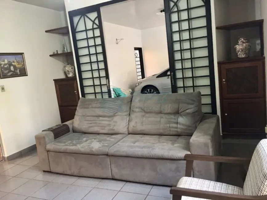 Foto 3 de Casa à venda em Jardim Irajá, Ribeirao Preto - SP