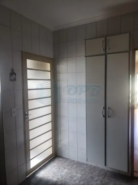 Apartamento à venda em Jardim Irajá, Ribeirao Preto - SP - imagem 3 Foto 3 de Apartamento à venda em Jardim Irajá, Ribeirao Preto - SP