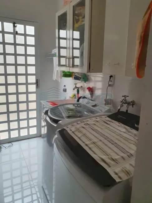 Foto 12 de Casa à venda em Jardim Irajá, Ribeirao Preto - SP