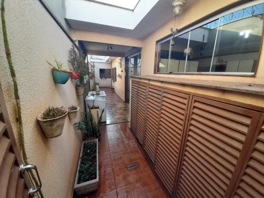 Foto 17 de Casa à venda em Jardim Irajá, Ribeirao Preto - SP